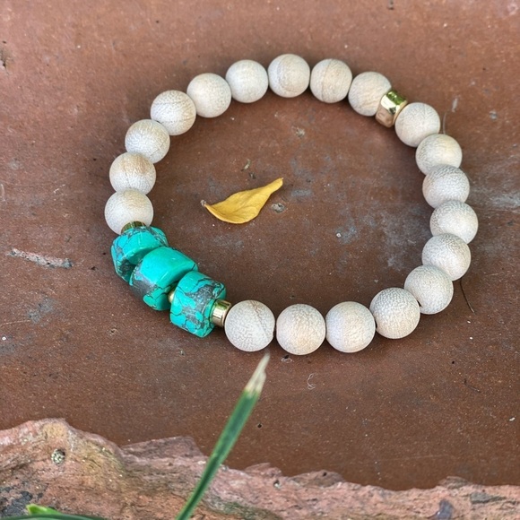 CAMPHOR Wood And Turquoise Bracelet - Picture 2 of 2